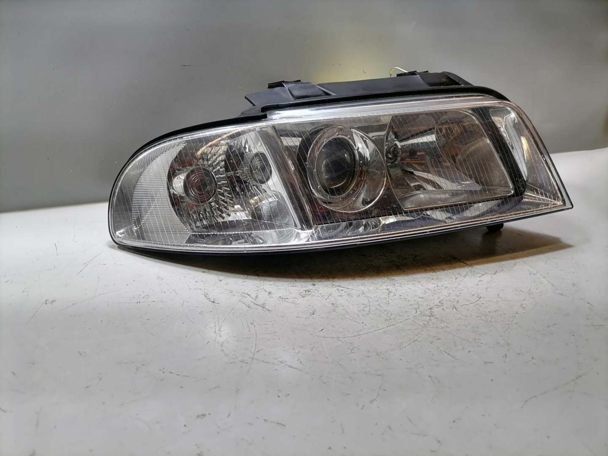 Audi A4 B5 original Scheinwerfer rechts Halogen Facelift Bj.2000